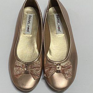 Rachel Shoes ❤️ Beige All Man Made Slip On Flat Sandal Size 4M (PRE-LOVED)